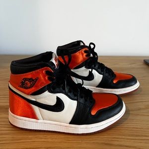 Air Jordan 1 Satin Shattered Backboard sneakers